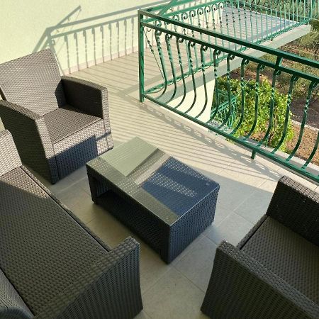 ホテル Apartman Ivan マカルスカ エクステリア 写真