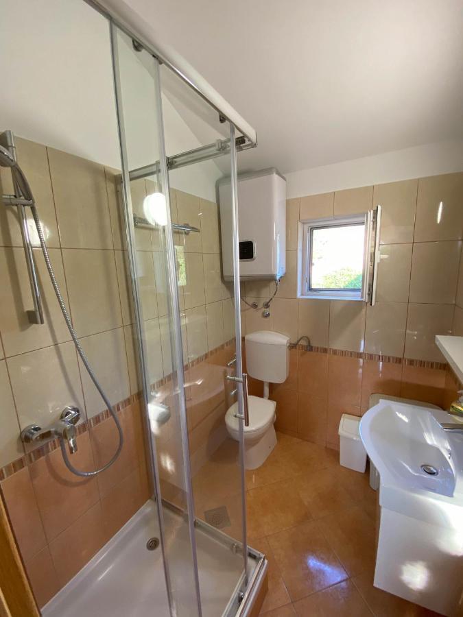 ホテル Apartman Ivan マカルスカ エクステリア 写真